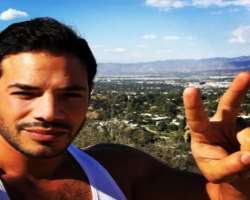 The actor is fond of traveling and often visits different places.